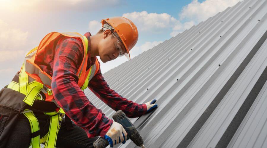 Professional residential roofers in Glencross, SD